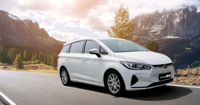 BYD e6 2023 MPV ไฟฟ้า วิ่งไกล 520 กม. จัดเต็มแบต 5 แสนกิโลเมตร! ราคา 1,135,900 บาท