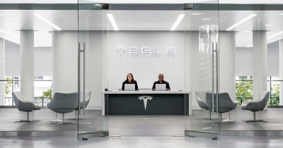 Tesla เตรียมเปิดศูนย์บริการแห่งแรก ณ รามคำแหง พร้อมขยายสถานี Supercharging อย่างรวดเร็ว!