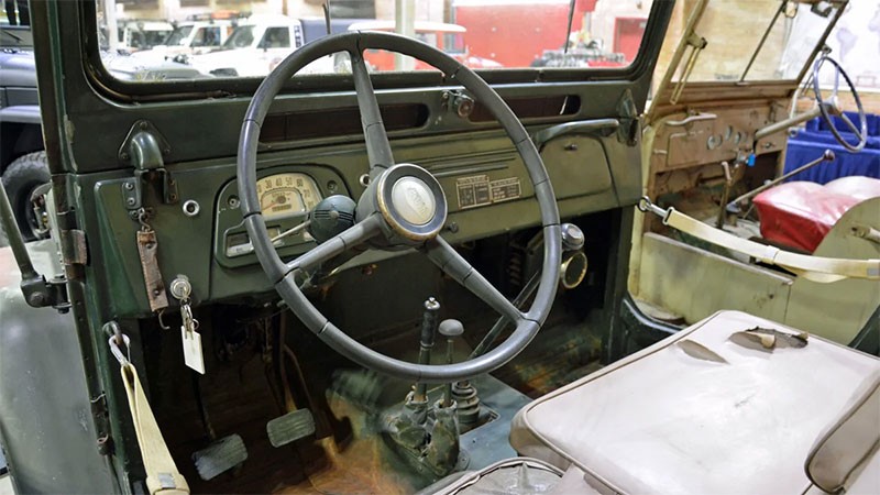 Toyota Land Cruiser คันแรกที่ขายในอเมริกาเมื่อปี 1958 กลายเป็นดาวเด่น ในพิพิธภัณฑ์รถยนต์เมืองยูทาห์ USA