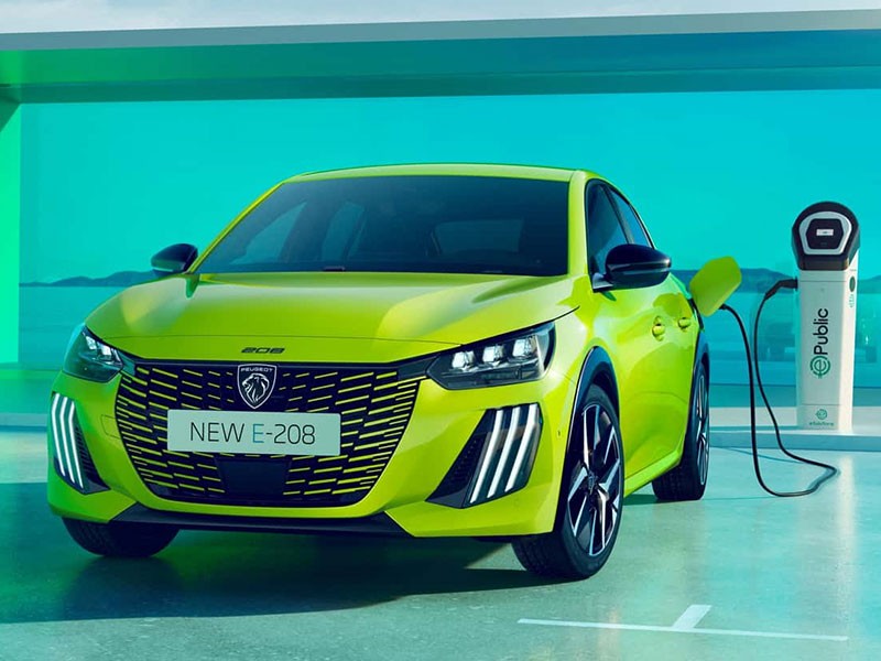 Peugeot เปิดตัว Peugeot 208 และ e-208 รุ่นไมเนอร์เชนจ์ ขุมพลังมีมทั้งเบนซิน ไฮบริด และ EV