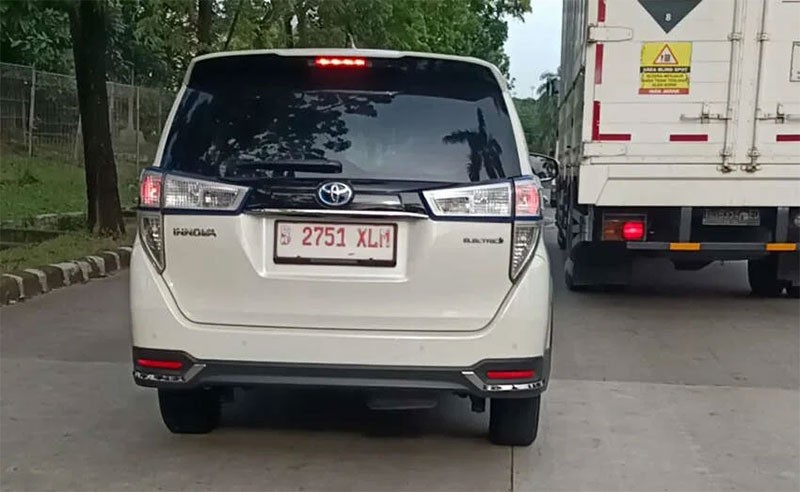 พบรถยนต์ไฟฟ้า Toyota Innova EV วิ่งทดสอบบนถนนในอินโดนีเซีย เพื่อเก็บข้อมูลในการพัฒนา