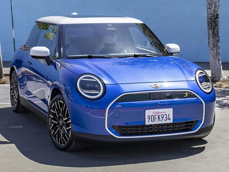 Mini โชว์ภาพภายใน MINI Cooper EV รุ่นใหม่ กับดีไซน์ล้ำสมัย เรียบง่ายแบบรถไฟฟ้า