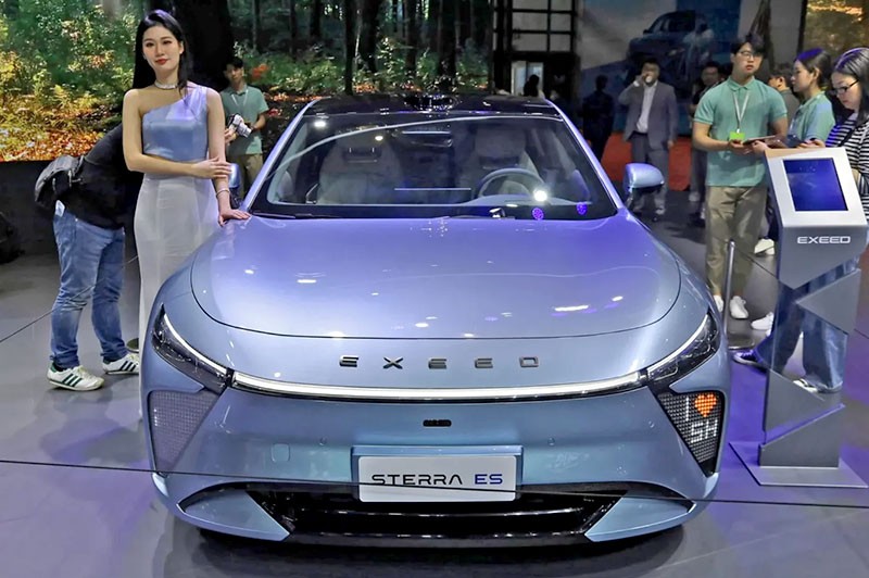 Chery Exeed Sterra ES รถซีดานไฟฟ้าสุดหรู วิ่งไกล 700 กม. เปิดตัวในจีนพฤศจิกายน 2023 นี้!