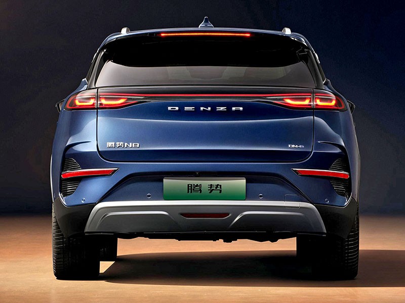 Denza N8 รถ SUV จากแบรนด์ลูก BYD มาพร้อมพลังปลั๊กอินไฮบริด และรถไฟฟ้า ขายในจีนเร็วๆ นี้