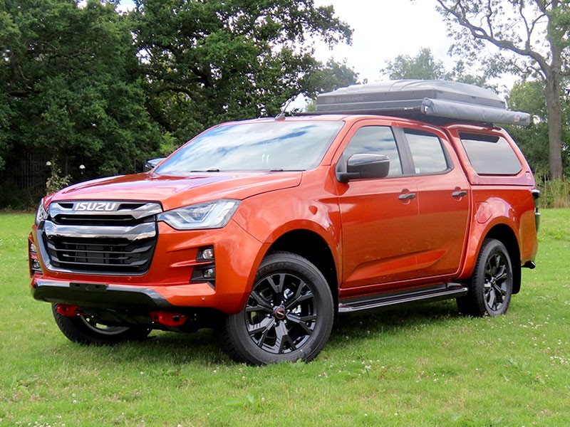 Isuzu จัดให้! Isuzu D-Max V-Cross Expedition Edition กับอุปกรณ์สายแคมป์ยกคัน พร้อมขายในอังกฤษ