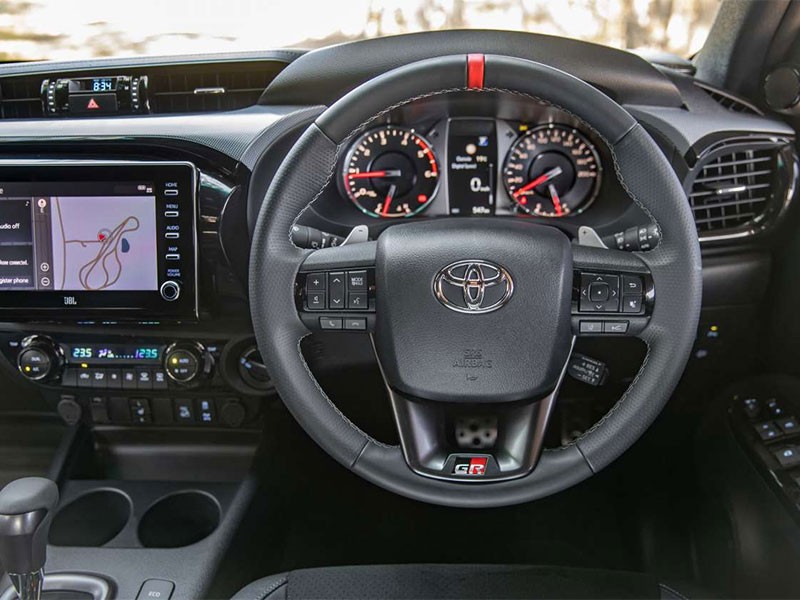 Toyota Hilux GR Sport กระบะพันธุ์แรง ขุมพลังดีเซล 2.8 ลิตร Turbo 221 แรงม้า ขายแล้วในออสเตรเลีย!