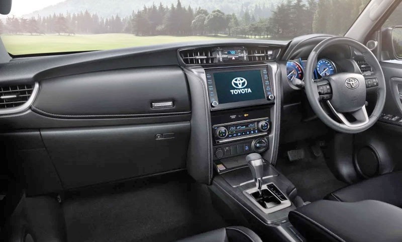 Toyota เผยโฉม Toyota Fortuner รุ่นปี 2023 ใหม่! "Signature of Excellence" ขับสนุก 224 แรงม้า ในราคา 1,375,000 - 1,939,000 บาท