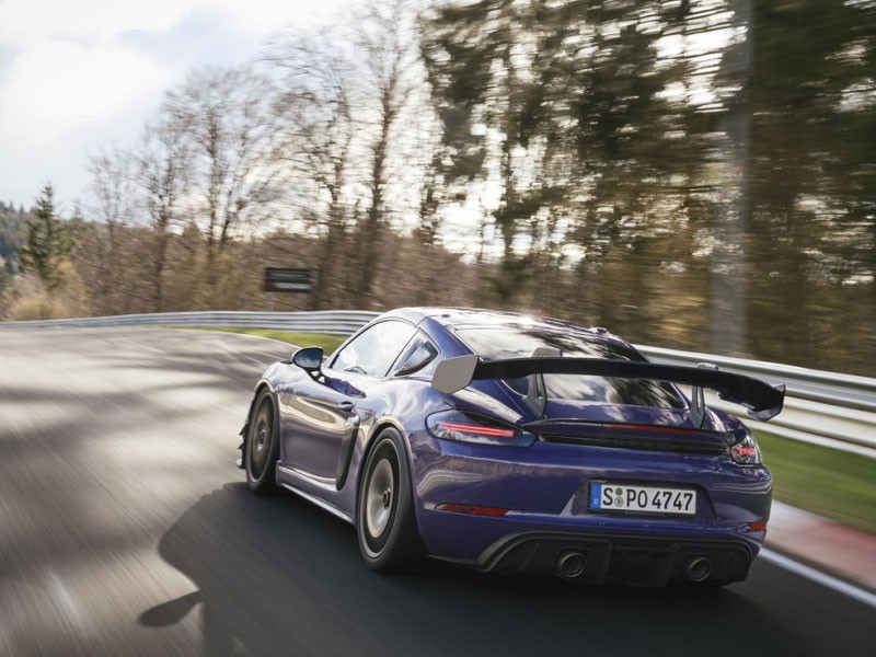 Porsche เผยชุดแต่งเสริมสมรรถนะ Manthey สำหรับ Porsche 718 Cayman GT4 RS ในเยอรมนี