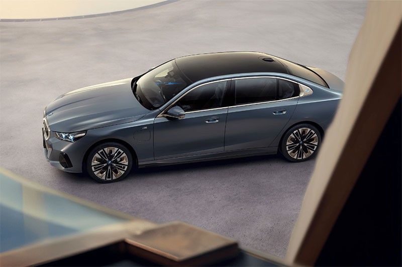 BMW เปิดตัว BMW 5-Series และ I5 Long Wheelbase รุ่นฐานล้อยาวในจีน ยาวๆ แบบนี้พี่จีนชอบ!