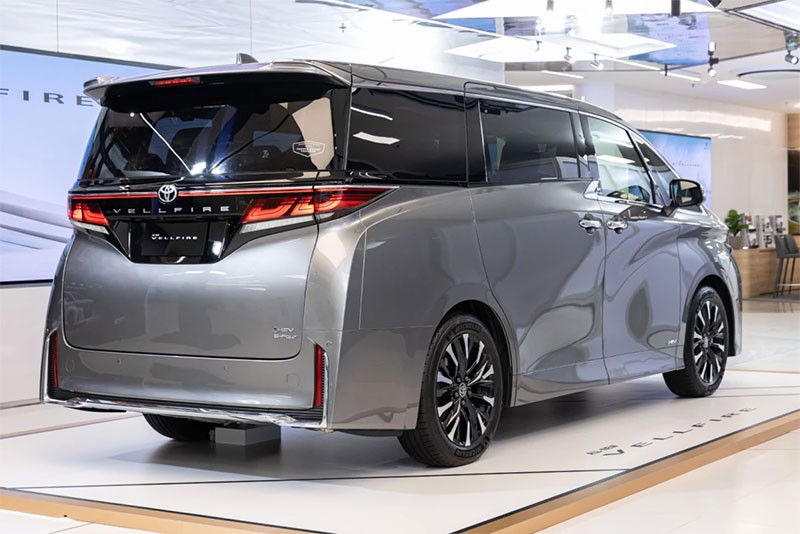 All-New Toyota Alphard และ Vellfire ใหม่ เปิดตัวในไทยแล้ว! ในราคา 4,129,000 - 4,499,000 บาท