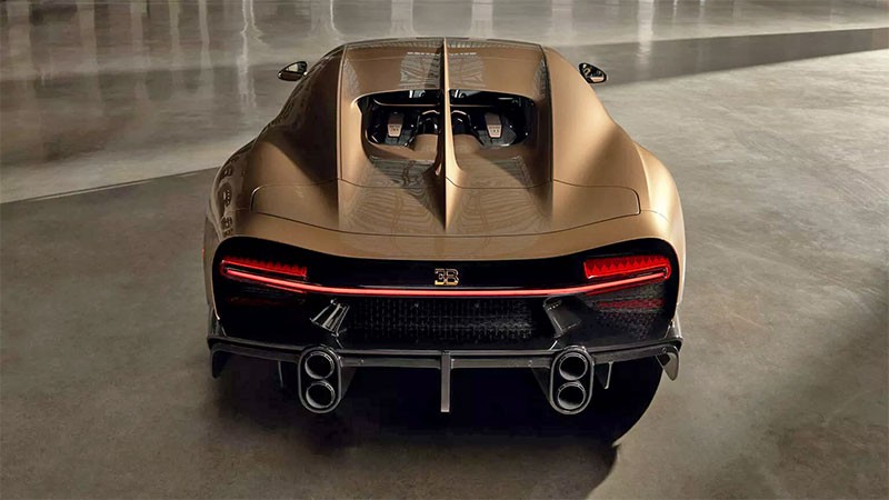 Bugatti Chiron Super Sport Golden Era หนึ่งเดียวของโลก กับการวาดประวัติศาสตร์กว่า 100 ปี บนรถ Hypercar!