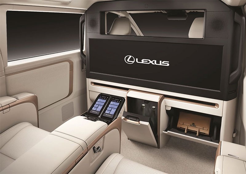 Lexus เปิดตัว The All-New Lexus LM…Own a World Apart ในไทย ราคา 6,290,000 - 7,590,000 บาท