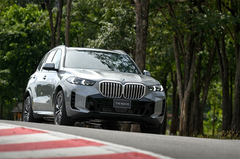 BMW เปิดตัว BMW X5 LCI 2023 รถ SUV ปรับโฉมใหม่ ขุมพลังดีเซล Mild Hybrid และ PHEV ในราคา 5,099,000 - 5,399,000 บาท