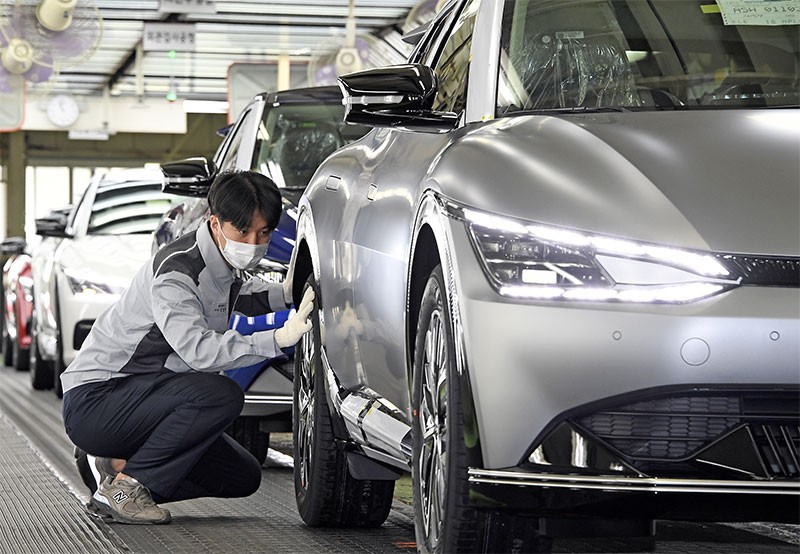 KIA พร้อมลุย! เตรียมตั้งโรงงานผลิตรถ EV ในไทย คาดลงนามกับรัฐบาลปีนี้!