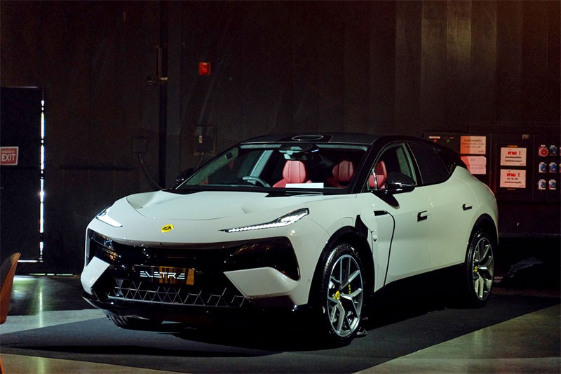 Lotus เปิดตัว Lotus Eletre รถ Hyper SUV ไฟฟ้า 100% สมรรถนะเร็วแรงสุดเร้าใจ วิ่งไกล 490 - 600 กม. ในราคา 5,890,000 - 6,590,000 บาท