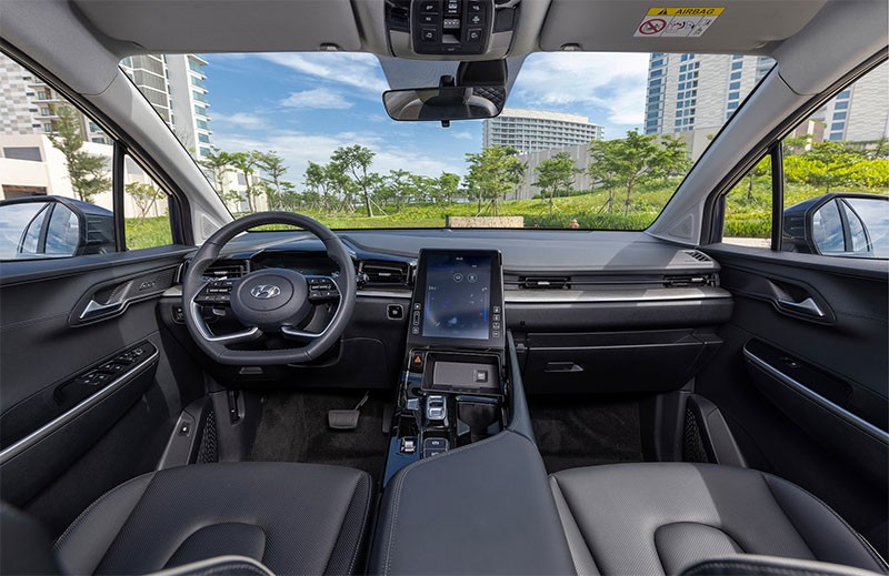Hyundai เปิดตัว Hyundai Custin รถ MPV รุ่นไมเนอร์เชนจ์ พร้อมขุมพลัง Turbo ในเวียดนาม
