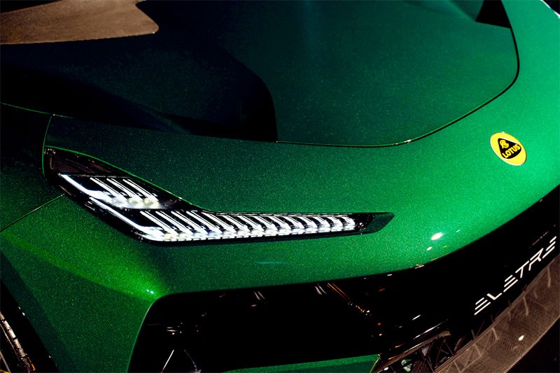 Lotus เปิดตัว Lotus Eletre รถ Hyper SUV ไฟฟ้า 100% สมรรถนะเร็วแรงสุดเร้าใจ วิ่งไกล 490 - 600 กม. ในราคา 5,890,000 - 6,590,000 บาท