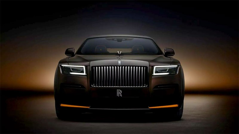 Rolls-Royce เผยรุ่นพิเศษ Rolls-Royce Black Badge Ghost Ekleipsis ที่ได้รับแรงบันดาลใจจากสุริยุปราคา