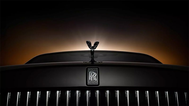 Rolls-Royce เผยรุ่นพิเศษ Rolls-Royce Black Badge Ghost Ekleipsis ที่ได้รับแรงบันดาลใจจากสุริยุปราคา