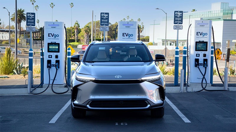 Toyota ลงนามข้อตกลงกับ LG Energy Solution จัดหาแบตเตอรี่สำหรับรถ EV ของโตโยต้า ใน USA