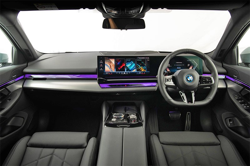 BMW เปิดตัว BMW i5 eDrive40 M Sport รถซีดานไฟฟ้า 340 แรงม้า วิ่งไกล 501 กม. ราคา 4,999,000 บาท