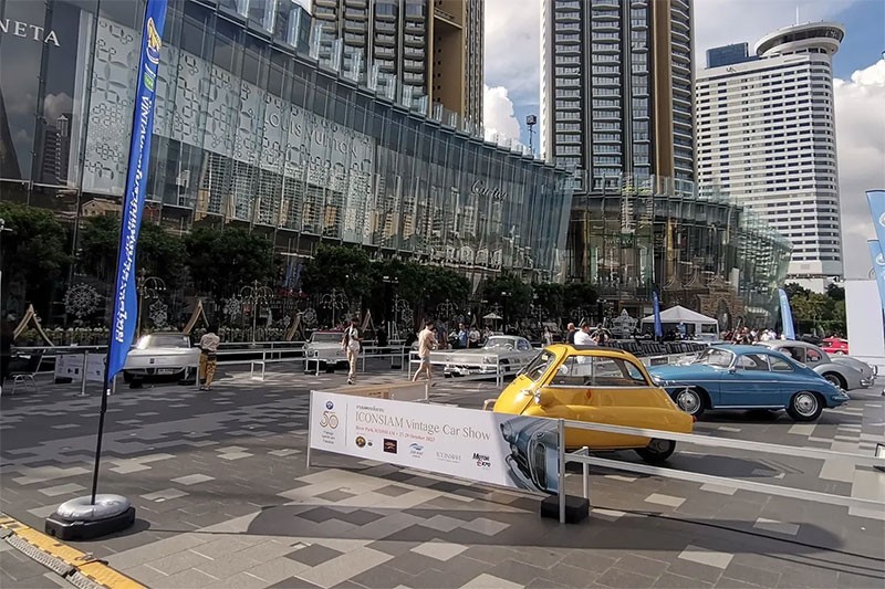 ICONSIAM Vintage Car Show เชิญชมรถโบราณ รถคลาสสิค เรือ ที่ไอคอนสยาม