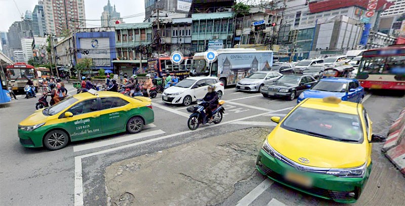 10 แยกไฟแดงนรก รถติดนานสุด หนักสุด ติดได้ ติดดี เจอแล้วต้องหนีไป!