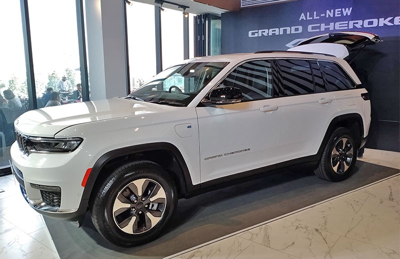 Jeep เผยโฉม All-New Jeep Grand Cherokee Summit Reserve 4xe Plug-In Hybrid เปิดจองในงาน Motor Expo 2023 ราคาไม่เกิน 5.5 ล้าน!