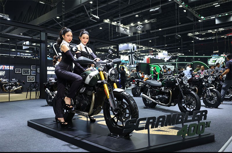 Triumph Motorcycles จัดเต็มส่งท้ายปี! ส่งไฮไลต์รถจักรยานยนต์โมเดิร์น คลาสสิก เผยโฉมจริงครั้งแรกในงาน Motor Expo 2023