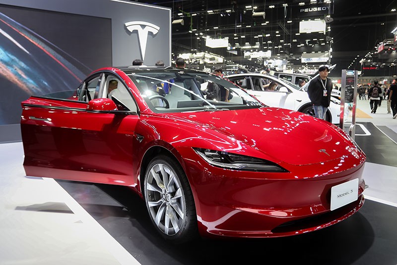 Tesla เปิดตัวหุ่นยนต์เทสลา Optimus ครั้งแรก ณ งาน Motor Expo 2023 พร้อมจัดแสดงรถไฟฟ้าแห่งอนาคตที่ยั่งยืน