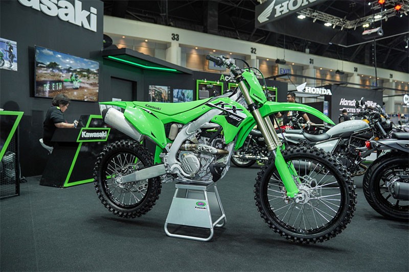 Kawasaki นำความตื่นเต้นเร้าใจด้วยนวัตกรรมยานยนต์หลากหลายรุ่น ในงาน Motor Expo 2023