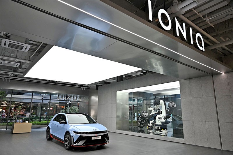 Hyundai เปิดตัวศูนย์นวัตกรรม IONIQ Lab แห่งแรกในไทย เดินหน้าสู่อนาคตด้วยนวัตกรรมยานยนต์ไฟฟ้าบนความยั่งยืน