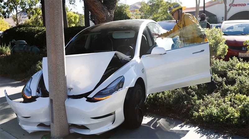 ผลการศึกษาในสหรัฐชี้ ผู้ขับขี่ Tesla ประสบอุบัติเหตุสูงสุด ด้าน BMW คว้าที่ 1 เมาแล้วขับ