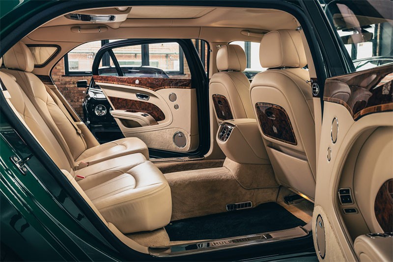 Bentley Motors จัดแสดง The Final Mulsanne รถยนต์พระที่นั่งควีนเอลิซาเบธที่ 2 คันสุดท้าย ณ พิพิธภัณฑ์รถยนต์คลาสสิกเบนท์ลีย์