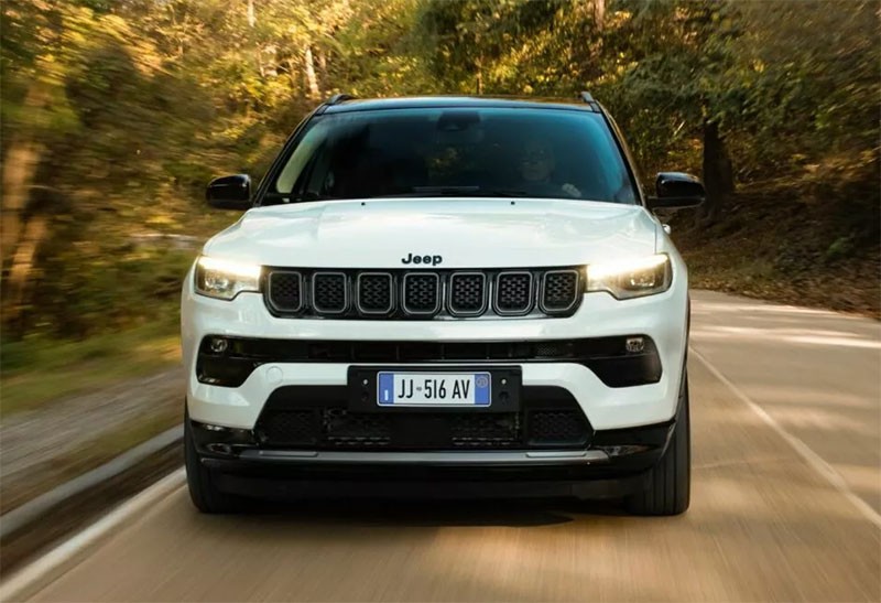 Jeep เผยโฉม Jeep Compass เวอร์ชั่นยุโรปรุ่นปี 2024 พร้อมอัปเดตเทคโนโลยีช่วยขับขี่