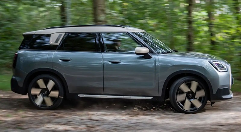 MINI แนะนำ MINI Countryman C รุ่นเริ่มต้นของ Crossover SUV รุ่นใหม่ กับขุมพลังเบนซิน 168 แรงม้า