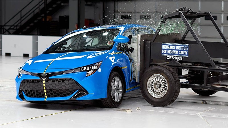 Toyota งานเข้าอีกรอบ! เตรียมเรียกคืนรถกว่า 1.2 ล้านคันใน USA เหตุพบข้อบกพร่องอาจทำให้ถุงลมนิรภัยไม่ทำงาน