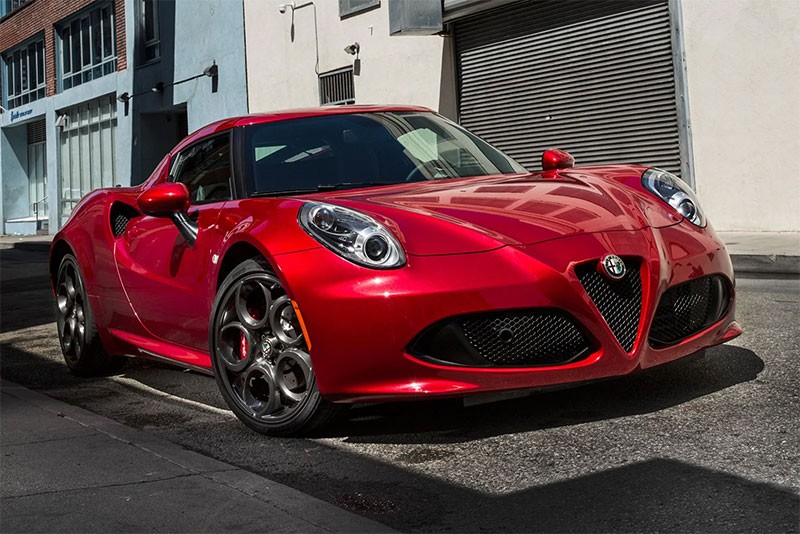 Stellantis เผย รถในเครืออย่าง Dodge ขาย Dodge Vipers ได้ 2 คันในปี 2023 และยังมีคนหนึ่งที่ซื้อ Alfa Romeo 4C ด้วย