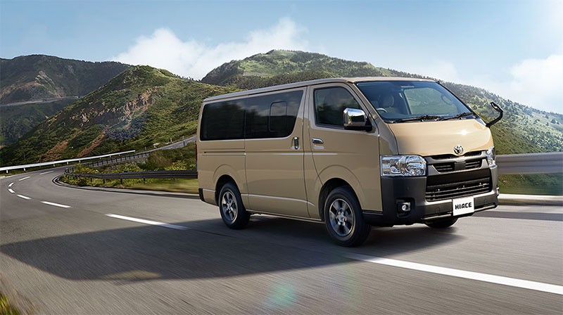 Toyota ปรับโฉมไมเนอร์เชนจ์ Toyota HiAce โม่งน้อย รุ่นเดิมที่ขายในญี่ปุ่น หลังจากขายมาครบ 20 ปี!