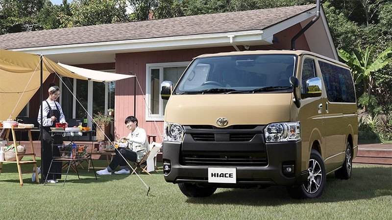 Toyota ปรับโฉมไมเนอร์เชนจ์ Toyota HiAce โม่งน้อย รุ่นเดิมที่ขายในญี่ปุ่น หลังจากขายมาครบ 20 ปี!