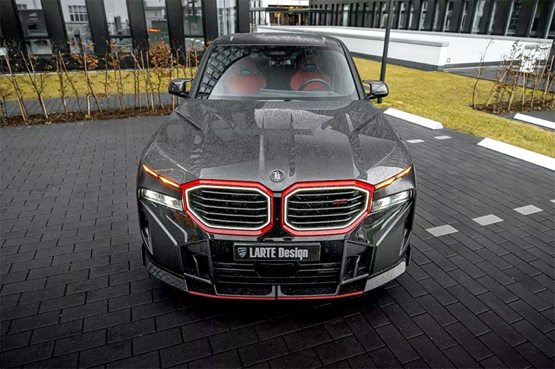 Larte Design โชว์ชุดแต่ง BMW XM ในมาดดุ! กับชุดคาร์บอนไฟเบอร์รอบคัน พร้อมล้อขนาด 23 นิ้ว!
