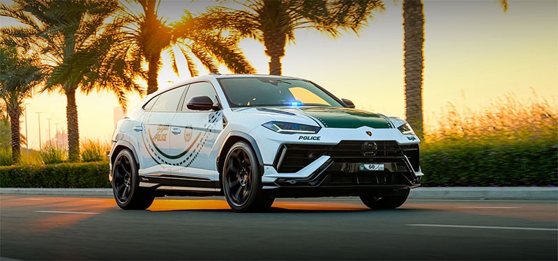 Lamborghini ส่งมอบ Lamborghini Urus Performante รุ่นพิเศษ สำหรับตำรวจดูไบ สหรัฐอาหรับเอมิเรตส์