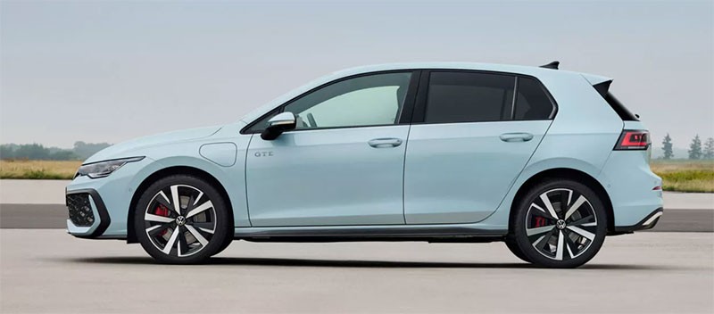 Volkswagen ปรับโฉมไมเนอร์เชนจ์ Volkswagen Golf Mk8 ฉลองอายุครบ 50 ปี ก่อนมุ่งหน้าสู่รถยนต์ไฟฟ้า!