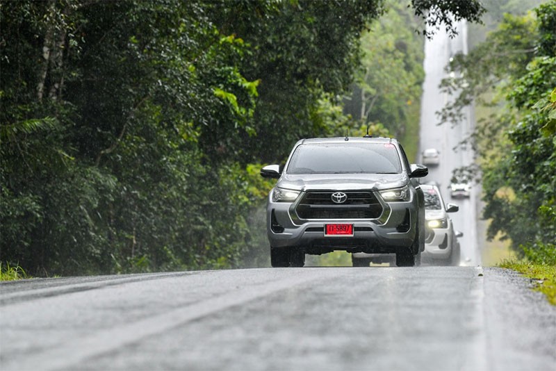 Toyota ยอมรับ! ปลอมแปลงข้อมูลเครื่องยนต์ดีเซลในรุ่น Hilux / Fortuner และรุ่นอื่นๆ ทั้งหมด 10 รุ่น พร้อมระงับการขาย