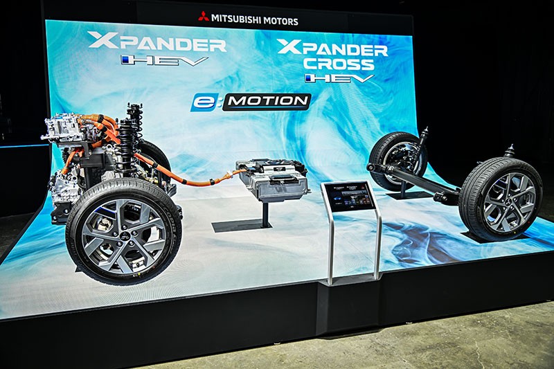 Mitsubishi Xpander HEV ระบบขับเคลื่อนฟูลไฮบริด เปิดตัวครั้งแรกของโลก! ในไทย ราคา 912,000 - 946,000 บาท