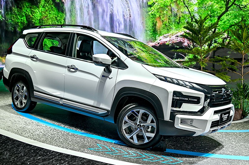 Mitsubishi Xpander HEV ระบบขับเคลื่อนฟูลไฮบริด เปิดตัวครั้งแรกของโลก! ในไทย ราคา 912,000 - 946,000 บาท