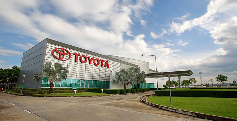 Toyota ขายรถได้ทั่วโลก 11.2 ล้านคัน ครองแชมป์ขายรถมากที่สุดในโลก 4 ปี ติดต่อกันเป็นประวัติการณ์!