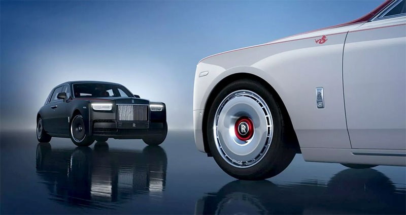 Rolls-Royce เปิดตัว Cullinan และ Phantom Extended รุ่นสั่งทำพิเศษ ฉลองปีมังกรของจีน ด้วยงานศิลปะวาดมือ