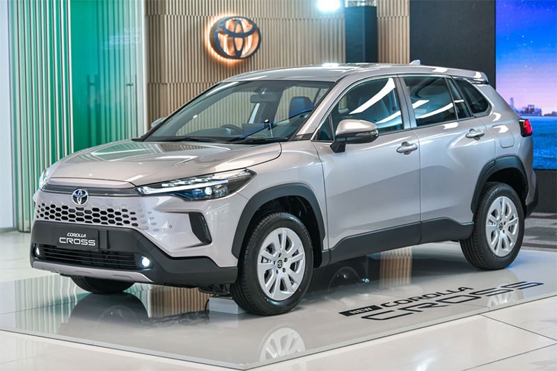 Toyota เปิดตัวรถ SUV ยอดนิยม New Toyota Corolla Cross อัปเดตเทคโนโลยีใหม่ 4 รุ่นย่อย ในราคาเดิม 999,000 - 1,254,000 บาท