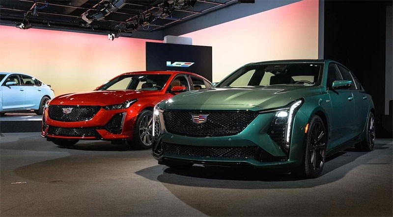 Cadillac เผยรายละเอียด Cadillac CT5-V และ CT5-V Blackwing รุ่นไมเนอร์เชนจ์ โดยยังมีรุ่นเกียร์ธรรมดาให้เลือก